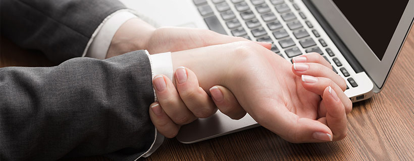 patient needing carpal tunnel syndrome in need of shockwave therapy in Ontario